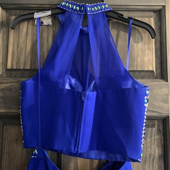 Like New Prom Dress - Picture 5 of 7